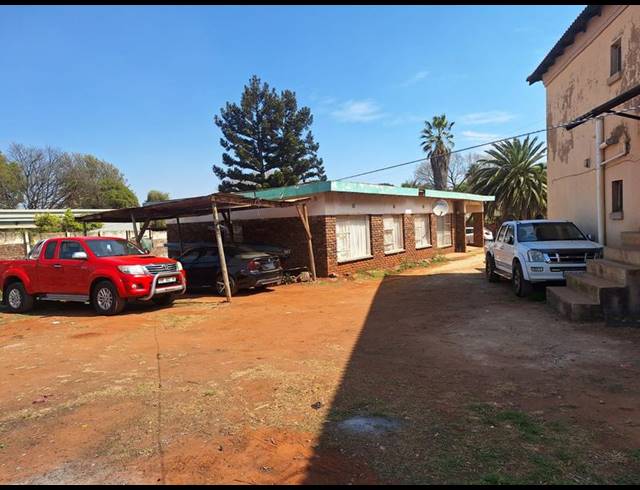 0 BEDROOM HOUSE FOR SALE IN CLAYVILLE EAST